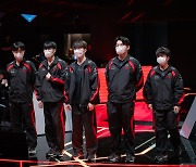 ‘PO 청신호’ T1, OK저축은행 꺾고 연패 탈출 [LCK]