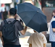 '가마솥 더위' 언제까지…내일도 최고 35도 찜통