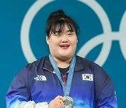 ‘포스트 장미란’ 박혜정, 女 역도 81kg초과급 값진 은메달 차지…‘299kg’ 韓 신기록 달성 [파리올림픽]