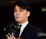 입 연 승리 “버닝썬 행사 참석 사실무근…GD 언급은 잘못된 처신”