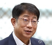 인터뷰하는 박상우 국토부장관