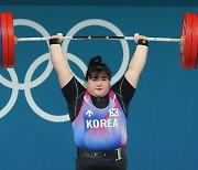 [2024파리] "다치면 어쩌려고!"...박혜정 '시간 케어' 못한 해이한 역도 코치진