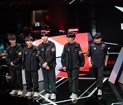 KT 롤스터, 젠지 연승 끊고 ‘PO 불씨’ 살렸다[LCK]