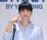 세븐틴 도겸, 겸랑둥이가 되겠어 [SE★포토]