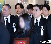 효성 조현준 상반기 보수 29억…'독립' 조현상 퇴직금 포함 195억