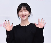 [포토] 김지은 '다정한 손인사'