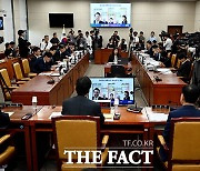 '방송장악 청문회' 개최...野 "방송장악 쿠데타" 與 "방통위 무력화"