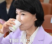 이진숙 "직무 정지 중이라 답변 불가...'오더 받았냐' 매우 모욕적"