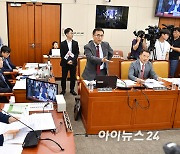 [포토]과방위 김태규 방통위원장 직무대행 증언 거부 고발