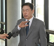 김형석 독립기념관장 “물러설 이유 없어…사퇴 말라 격려 많이 받아”