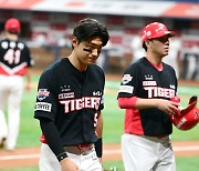 [MD포토] 김도영 '최근 극심한 타격 슬럼프에 빠진 천재타자'