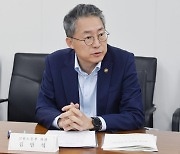 수주↑·공사비↓·근로자 보호·부실사업 퇴출···위기 건설업 ‘4종 대책’