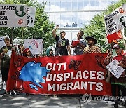 USA CLIMATE CHANGE MIGRANTS PROTEST