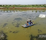 CHINA-SHANXI-LINYI-YELLOW RIVER-NEW FARMER-CRAB FARMING (CN)