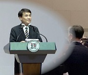 [자막뉴스] 무슨 말이 오고 갔길래…'파행'된 광복절 경축식