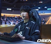 끝나지 않은 6위 경쟁…’파괴전차’ 한화생명, 갈 길 바쁜 피어엑스 2-0 압도 [LCK]