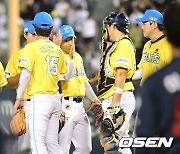 두산 베어스,'4-3 아슬아슬 승리' [사진]