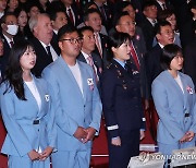 제79주년 광복절 경축식 참석한 파리올림픽 영웅 임시현 김우진 허미미