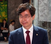 “김형석 결단” “25만원법 신중” 연일 파격 ‘與 최다선’ 조경태