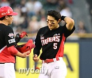 [MD포토] 김도영 '이거 쑥쓰럽네요'