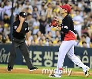 [MD포토] 김도현 '무실점 투구 이어간다'