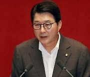 與 “민주당, 광복 가로막는 친일정당… 조국은 만주·평양으로 떠나라”