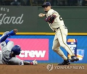 Dodgers Brewers Baseball