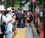 "피해자 권리 보장하라"…아리셀 화재 현장에 희망버스 집결