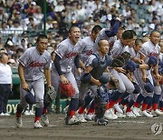 “거룩한 우리 조상”…한국계 교토국제고, 日전국야구대회 8강 진출 후 부른 노래