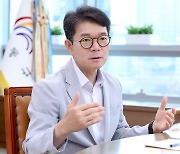 정원오 서울 성동구청장 “마을버스 안 닿는 곳에 공공셔틀…도심 대중교통 사각지대 메울 것”