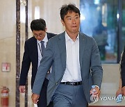 "우리금융, 신뢰할 수 없어"... 엄정대응 경고한 이복현