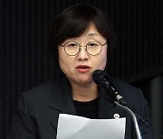 정부 ‘진료면허’ 도입 검토에 의협 “의사 배출 막는 것”