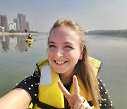 [Herald Interview] Traveling to ‘see the human side of North Korea’