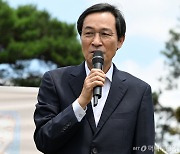 우상호 "호남, 민주당 떠나 조국당으로...이재명의 과제"