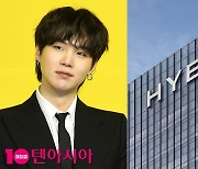 BTS 슈가, '음주운전=탈퇴' 공식 깨려는 걸까…포토라인 입장발표가 여론 분기점[TEN초점]