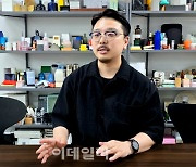 세계3대 디자인공모전 휩쓸고 모교 교수로…"경험 후배에 전수"