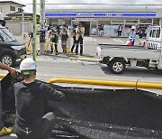 日 후지산 가림막 3개월만에 철거