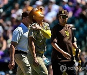 '운명의 열흘' 김하성, 30일 복귀 못하면 FA 대박 날아간다...내구성 문제 제기 시 수백억 원 날릴 수 있어