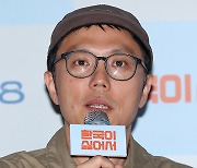 [포토S] 인사말 하는 장건재 감독