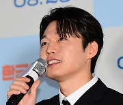 [포토] 김우겸, ‘한국이 싫어서’에서 만나요