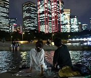 “여름철 한강공원 쓰레기 20%↑”…서울시, 심야 청소 연장