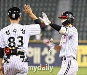 [MD포토] 구본혁, '수비도 공격도 만점'