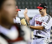 최원태, '구본혁 호수비 미쳤어' [사진]