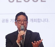 공동 기자간담회하는 패트릭 리