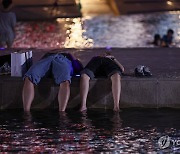 [날씨] 폭염·열대야 계속…전국 곳곳 소나기