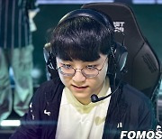 [LCK PO] 소문의 미드 나서스 꺼낸 DK, BNK전 1세트 승리