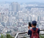 부동산 가격 부담에, 정부 핀셋규제까지...“8월 거래량 줄어"