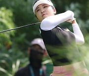 이예원, KLPGA 한화 클래식 이틀 연속 선두 '시즌 4승 파란불'