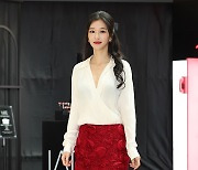 [포토] 서예지 '가녀린 각선미'