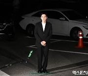 '사회복무요원' 슈가, 퇴근 후 용산서 출석[포토]